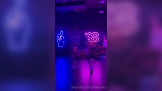 Asisska Sexy Asian Dancing Like a Hoe Onlyfans Video