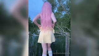 Belledelphine Teen girl With Perfect Body Taking Off her Dress Outdoor Onlyfans Video