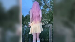 Belledelphine Teen girl With Perfect Body Taking Off her Dress Outdoor Onlyfans Video