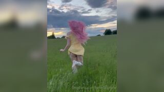 Belledelphine Playful Teen Shows Her Hot Ass Outdoor Onlyfans Video