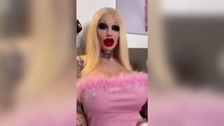 Kityink Milf In Pink Reveals Her Huge Boobs Onlyfans Video