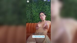 Officiallyblahgigi nerdy Fit Milf With Big Tits Video