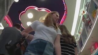 Curvy babe Gets Booty Recorded On a Mall Video