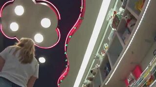 Curvy babe Gets Booty Recorded On a Mall Video