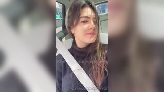 Samyof Pretty Sexy Girl Showing herself While On Car Onlyfans Video