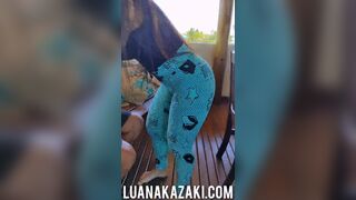 Luanakazaki Horny Girl In Tight pants Sucking Two Big Cocks On Knees Video