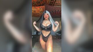 Morena rica Fit Busty Babe In Sexy Lingerie Video