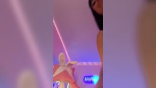 Morena rica Showing Pussy While Shaking Booty Cheeks Video