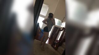 Sexy Girl Showing her Juicy Curvy Booty Video