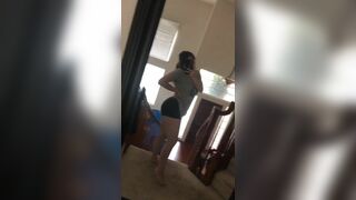 Sexy Girl Showing her Juicy Curvy Booty Video