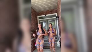 Ririmg Sexy Babe Showing Off their Hot Juicy Body With Her Friend While Dancing Tiktok Video