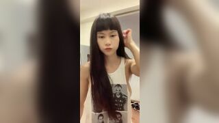 Irinka Naughty Teen Nipple Slip While Streaming Video