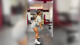 Big Booty Asian Fitness Babe Doing Her Workout Video