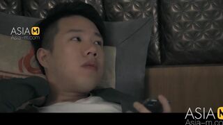 Horny Pretty Asian Babe Getting Hard Fuck By Her Man In A Hotel Room
