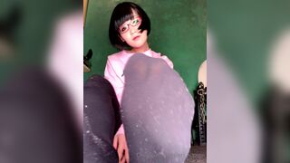 Eri Kitami Asian Shows Off her Feet and Booty On Cam Onlyfans Video