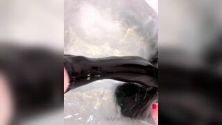 Eri Kitami Sexy Asian In Latex Showing Off In Bathtub Onlyfans Video