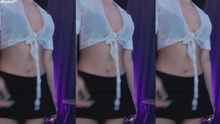 Haru S2 Sexy Asian Showing Off Booty While Dancing on Live Video