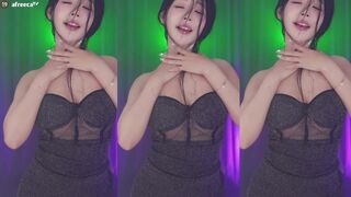 Haru Sexy Dancing Model Exposing her Big Boobs Afreecatv Video