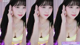 Chujeong Cute Asian Model Dancing in Live Afreecatv Video