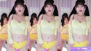 Chujeong Hot Asian Showing Her Bouncy Tits While Dancing Afreecatv Video