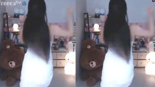 Han Jina Busty Asian SHowing off her Bouncing Boobs On Live Video