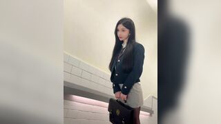 Zhou Yuxi Pretty Asian Gets Exposed On a Public train VIdeo