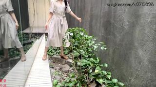 Yunyun Teasing Her Hot Body Outdoor Onlyfans Leaked Video