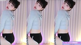 Chujeong Hottie With Big Boobs and In Tight Shorts Dancing off Afreecatv Video
