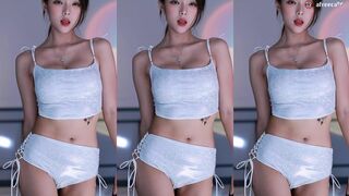 dign1461 Hottie Dancing and Shows off Her Hot Af Body On Cam Afreecatv Video
