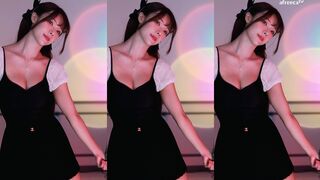 Dign1461 Bounce Her Tits While Dancing To Tease Her Fans Afreecatv Video
