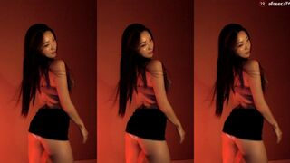Unina__ Shows Her Tight Thong While Dancing In Tight Skirt AfreecaTV Video