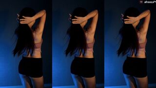 Unina__ Dancing While Wearing Tight Bra And Teasing Tits AfreecaTV Video