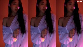Unina__ Teasing Her Big Round Tits While Dancing AfreecaTV Video