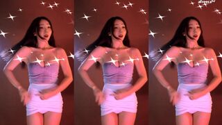 Unina Exposes Her Tight Big Boobs and Booty While Dancing Afreecatv Video