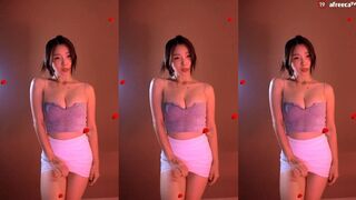 Unina With Juicy Hot Boobs and Curvy Booty Loves Exposing On Cam Afreecatv Video