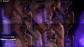 Unina Showis off Her Big Boobs While Sucking a Lollipop Afreecatv Video