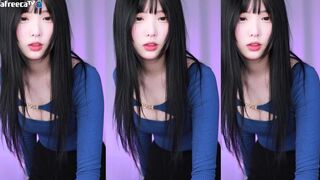 Yjk011599 Sexy Hot Asian Cutie Showing off her Curvy Booty While Dancing Video