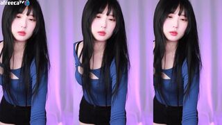 Yjk011599 Sexy Hot Asian Cutie Showing off her Curvy Booty While Dancing Video