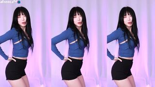 Yjk011599 Sexy Hot Asian Cutie Showing off her Curvy Booty While Dancing Video