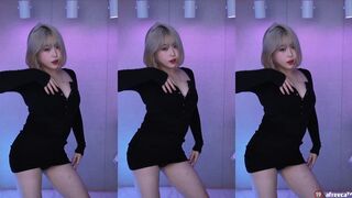 Korean Naxttyy1358 Hottie Showing Off her Big Booty While Shaking It Hard Afreecatv Video