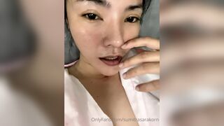 Sumitrasarakorn Reveals her Pussy On Cam onlyfans Video