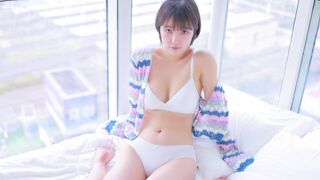 Tori Short Haired Beauty Showing Off her Juicy Body Video