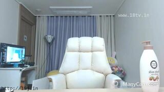 Kbj Syubin Reveals Her Hot Tits On Cam And Masturbates live Video