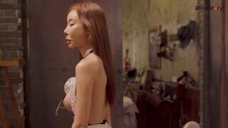 Korean Gravures Hot Milf Exposing her Big Boobs and Showing Off Video