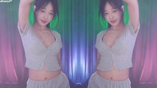 Haru Pretty Asian Babe Loves Dancing On Live Afreecatv Video