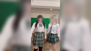 Emoechi Girls Dancing While Wearing Short Skirt In The School Video