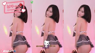 Whalsrud0217 Sexy in Short Skirt Showing off Her Curvy Booty Afreecatv Video