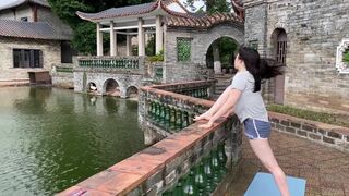 ZhouYiQin Doing Yoga And Bending Over Teasing Video