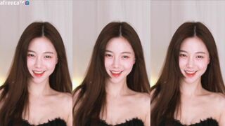 Hot Girl Dancing And Teasing While Wearing Short Dress AfreecaTV Video