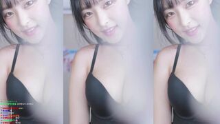 Kimgapju Bouncing Her Thick Tits While Sexy Dance On The Stream Video